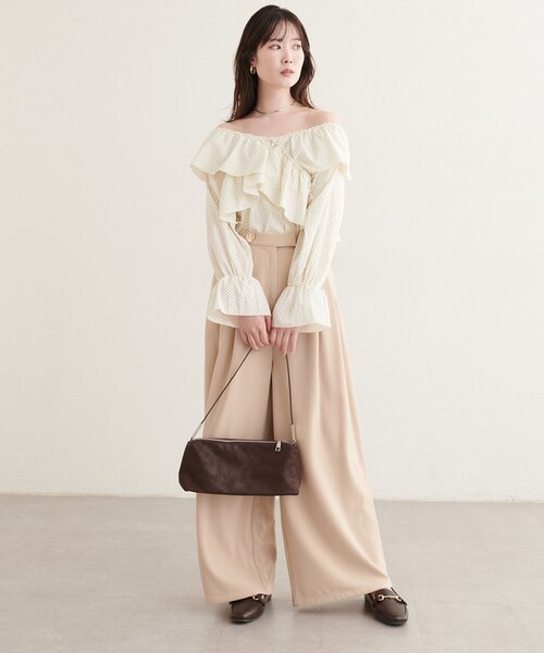 natural couture(ナチュラルクチュール)の「クロスフリルデザインブラウス(シャツ/ブラウス・レディース・ベージュ系その他/オフホワイト/サックスブルー/ホワイト系その他/ブラウン・FREE)」の9枚目の写真