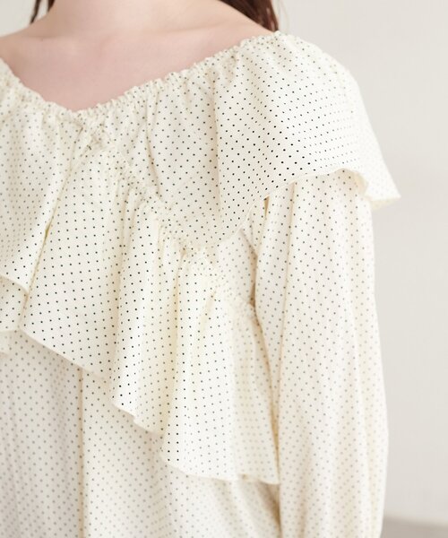natural couture(ナチュラルクチュール)の「クロスフリルデザインブラウス(シャツ/ブラウス・レディース・ベージュ系その他/オフホワイト/サックスブルー/ホワイト系その他/ブラウン・FREE)」の15枚目の写真