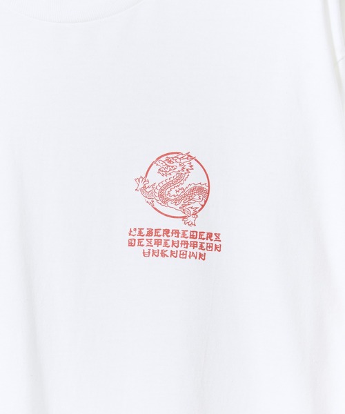 Liberaiders(リベレイダース)の「Liberaiders/リベレイダース DRAGON L/S TEE ドラゴン 長袖Tシャツ ロンT クルーネック アームプリント バックプリント グラフィック ストリート ヴィンテージライク 2026年秋冬 秋服 冬服(Tシャツ/カットソー・メンズ・ホワイト/ブラック・M/L/XL)」の5枚目の写真