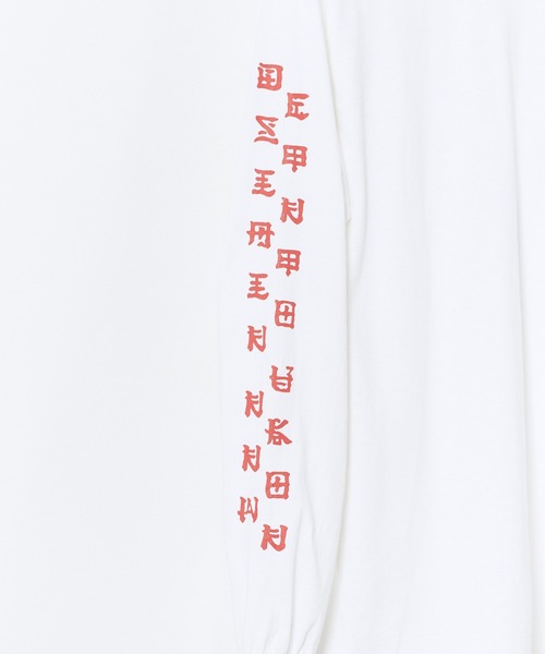 Liberaiders(リベレイダース)の「Liberaiders/リベレイダース DRAGON L/S TEE ドラゴン 長袖Tシャツ ロンT クルーネック アームプリント バックプリント グラフィック ストリート ヴィンテージライク 2026年秋冬 秋服 冬服(Tシャツ/カットソー・メンズ・ホワイト/ブラック・M/L/XL)」の7枚目の写真