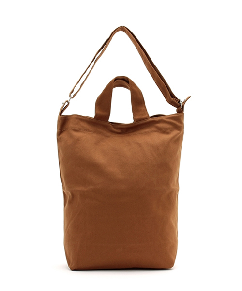 BAGGU（バグー）の「DUCK PACK（BAGGU）（ショルダーバッグ・レディース・ブラック/ホワイト/ブラウン/インディゴブルー/アイボリー・FREE）」の4枚目の写真