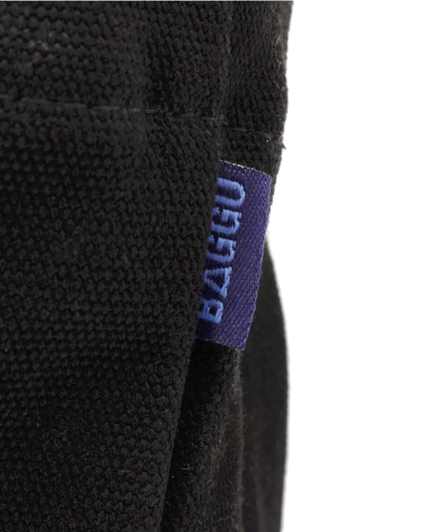 BAGGU（バグー）の「DUCK PACK（BAGGU）（ショルダーバッグ・レディース・ブラック/ホワイト/ブラウン/インディゴブルー/アイボリー・FREE）」の10枚目の写真