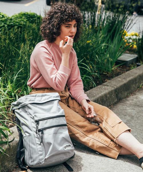 OUTDOOR PRODUCTS(アウトドアプロダクツ)の「485RECTANGULAR PACK バックパック(バックパック/リュック・レディース・グレー/ブルー/グレイッシュブルー/レッド/ブラウン/オレンジ/イエロー/ネイビー/ブラック/オリーブ・FREE)」の2枚目の写真