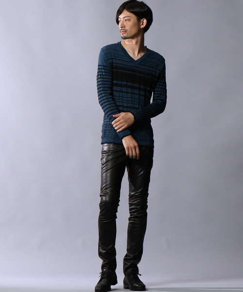 5351 POUR LES HOMMES(ゴーサンゴーイチプールオム)の「クラッシュボーダーVネックニット(ニット/セーター・メンズ・ホワイト/ブルー/ブラック・44/46/48)」の13枚目の写真