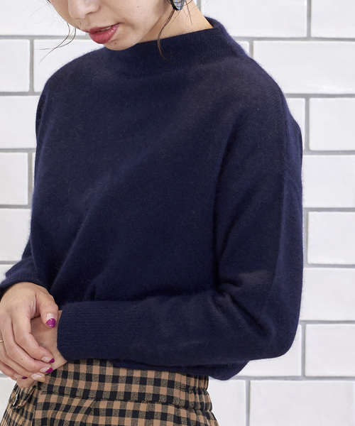 le.coeur blanc（ルクールブラン）の「フェレットタッチボトルネックニット（ニット/セーター・レディース・ネイビー/グレー/ブラウン/ピンクベージュ/モカ/ラベンダー・38）」の5枚目の写真