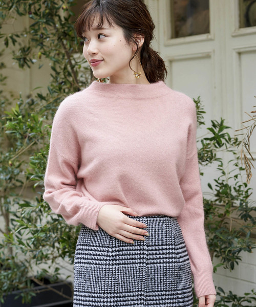 le.coeur blanc（ルクールブラン）の「フェレットタッチボトルネックニット（ニット/セーター・レディース・ネイビー/グレー/ブラウン/ピンクベージュ/モカ/ラベンダー・38）」の6枚目の写真