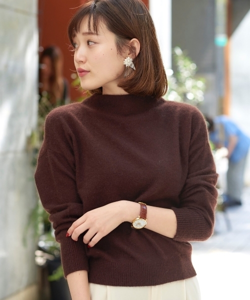 le.coeur blanc（ルクールブラン）の「フェレットタッチボトルネックニット（ニット/セーター・レディース・ネイビー/グレー/ブラウン/ピンクベージュ/モカ/ラベンダー・38）」の3枚目の写真