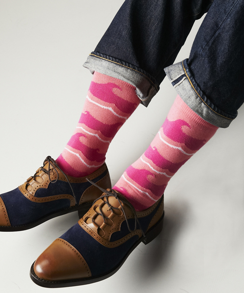 London Shoe Make(ロンドンシューメイク)の「London Shoe Make THE SOCKS| No,118904 船乗り/ Sailor 日本製 メンズソックス(ソックス/靴下・メンズ・ピンク/ブルー・25cm~27cm)」の2枚目の写真