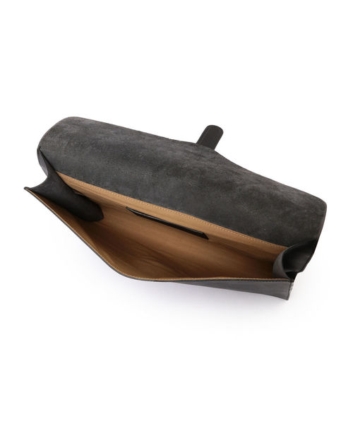 SHIPS（シップス）の「Boldrini Selleria: SAFFIANOレザー Ｌサイズ クラッチバッグ（クラッチバッグ・メンズ・ブラック・ONE SIZE）」の4枚目の写真