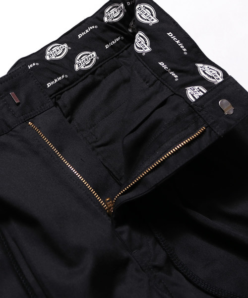Dickies（ディッキーズ）の「Dickies/ディッキーズ TCtwill two tucked wide short pants（チノパンツ・メンズ・ブラック/ベージュ・30inch）」の5枚目の写真