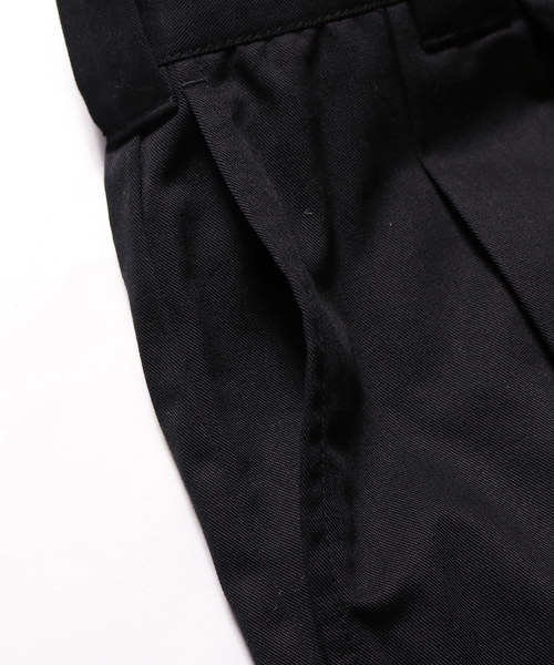 Dickies（ディッキーズ）の「Dickies/ディッキーズ TCtwill two tucked wide short pants（チノパンツ・メンズ・ブラック/ベージュ・30inch）」の7枚目の写真