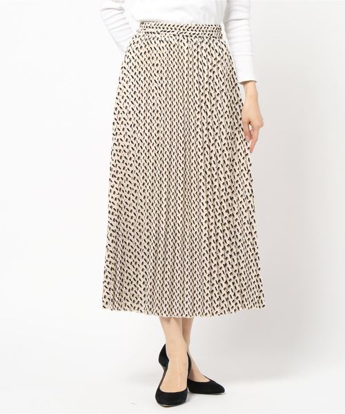 KOBE LETTUCE（コウベレタス）の「アコーディオンロング丈プリーツスカート（スカート・レディース・オリーブ/オレンジ/アイボリー・FREE）」の8枚目の写真