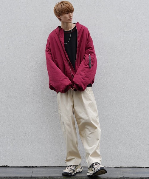 anown(アノン)の「ドルマンスリーブステッチ配色ビッグ裏毛スウェット【ファッションインフルエンサー tai×anown 限定コラボ】(スウェット・メンズ・ホワイト/ブラック/モカ/ブルー系その他/グリーン系その他/ラベンダー/ネイビー・M/L/XL)」の22枚目の写真