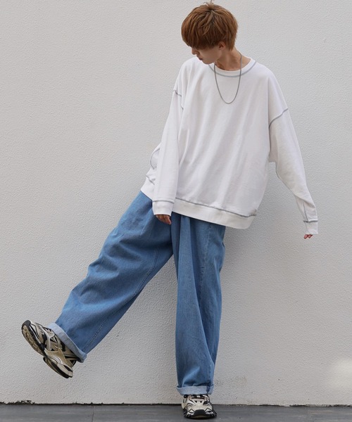 anown(アノン)の「ドルマンスリーブステッチ配色ビッグ裏毛スウェット【ファッションインフルエンサー tai×anown 限定コラボ】(スウェット・メンズ・ホワイト/ブラック/モカ/ブルー系その他/グリーン系その他/ラベンダー/ネイビー・M/L/XL)」の17枚目の写真