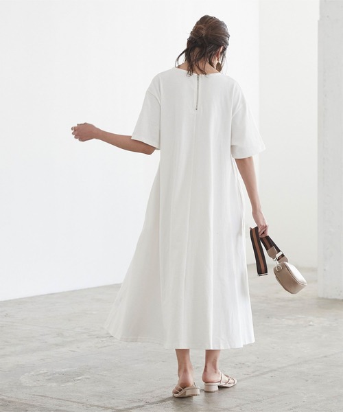 titivate(ティティベイト)の「シンプルストラップミュールサンダル(サンダル・レディース・ブラック/ライトベージュ/ホワイト/ブルー・L/M/LL/S)」の11枚目の写真