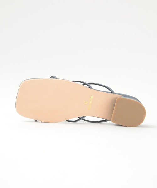 titivate(ティティベイト)の「シンプルストラップミュールサンダル(サンダル・レディース・ブラック/ライトベージュ/ホワイト/ブルー・L/M/LL/S)」の8枚目の写真