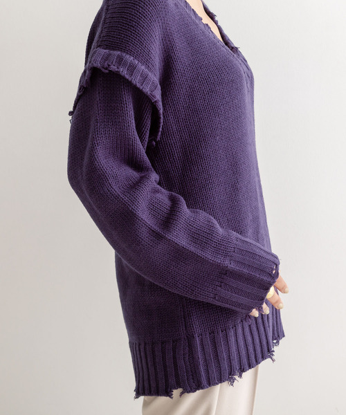 Newlyme(ニューリーミー)の「ダメージVネックニット【R】(ニット/セーター・レディース・チャコールグレー/ベージュ/パープル・M-L)」の15枚目の写真