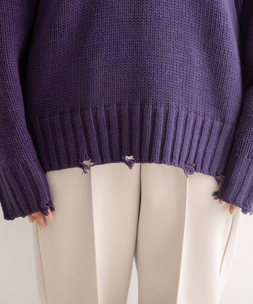 Newlyme(ニューリーミー)の「ダメージVネックニット【R】(ニット/セーター・レディース・チャコールグレー/ベージュ/パープル・M-L)」の16枚目の写真
