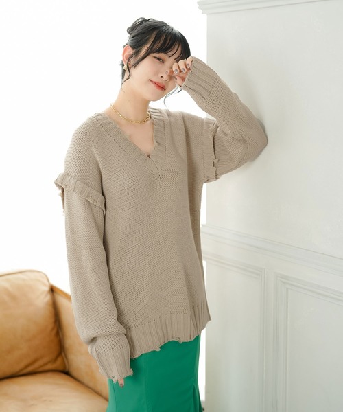 Newlyme(ニューリーミー)の「ダメージVネックニット【R】(ニット/セーター・レディース・チャコールグレー/ベージュ/パープル・M-L)」の19枚目の写真