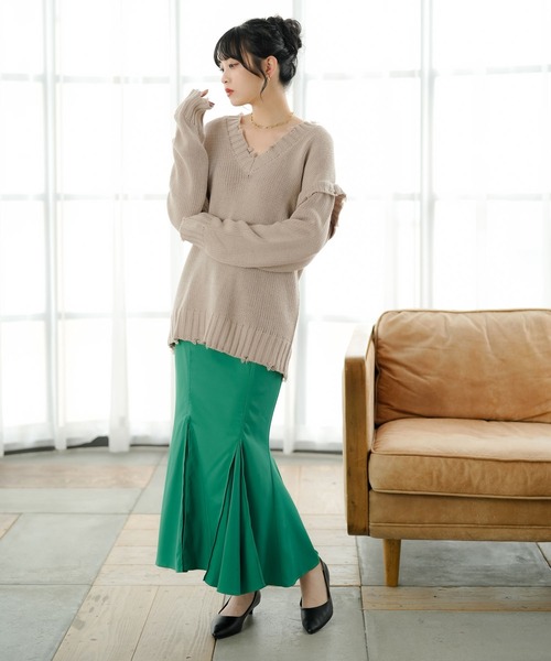 Newlyme(ニューリーミー)の「ダメージVネックニット【R】(ニット/セーター・レディース・チャコールグレー/ベージュ/パープル・M-L)」の21枚目の写真