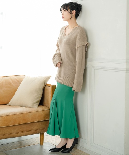 Newlyme(ニューリーミー)の「ダメージVネックニット【R】(ニット/セーター・レディース・チャコールグレー/ベージュ/パープル・M-L)」の22枚目の写真