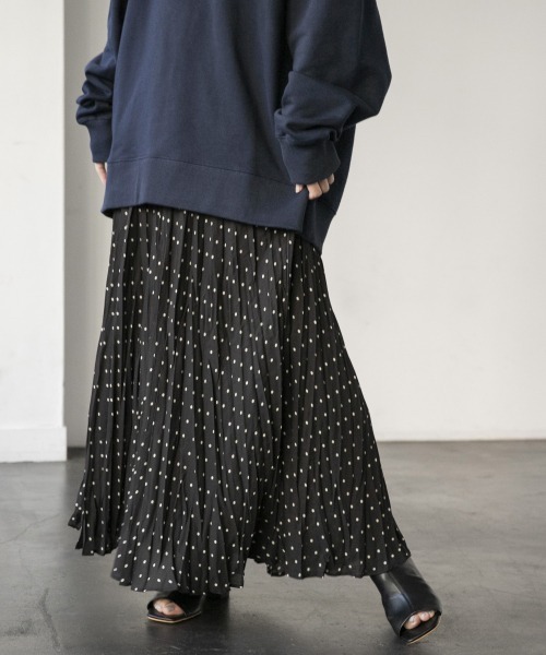 LOWRYS FARM(ローリーズファーム)の「ワッシャープリーツスカート 932711(スカート・レディース・アイボリー/チャコールグレー/ライトグレー/イエロー/ドット/グリーン・FREE)」の6枚目の写真