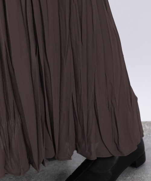 LOWRYS FARM(ローリーズファーム)の「ワッシャープリーツスカート 932711(スカート・レディース・アイボリー/チャコールグレー/ライトグレー/イエロー/ドット/グリーン・FREE)」の11枚目の写真