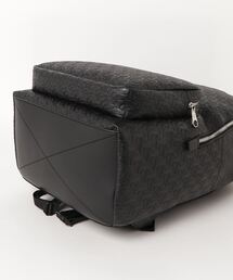 【限定】  カルバンクライン レザーリュック エンボス加工 Calvin Klein エンボス加工ロゴ レザー バックパック A4対応