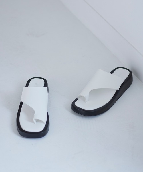 Fabby fabby（ファビィーファビィー）の「トング厚底フラットサンダル（サンダル・レディース・ホワイト/ベージュ/ブラック・MEDIUM/SS/LARGE/SMALL）」の19枚目の写真