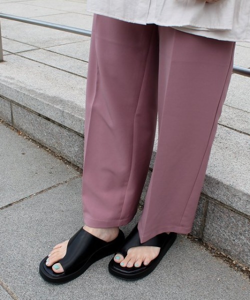 Fabby fabby（ファビィーファビィー）の「トング厚底フラットサンダル（サンダル・レディース・ホワイト/ベージュ/ブラック・MEDIUM/SS/LARGE/SMALL）」の8枚目の写真