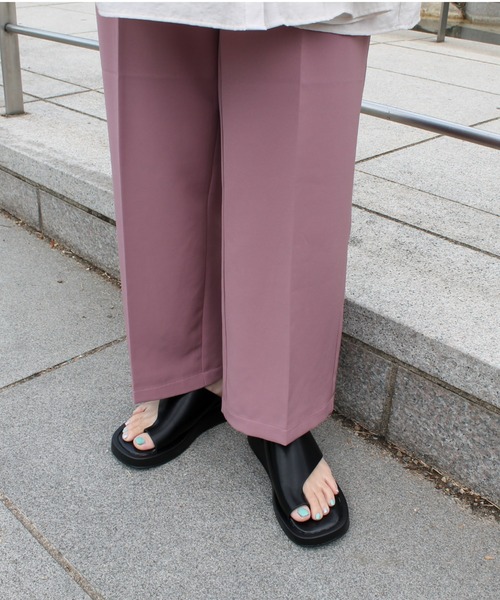 Fabby fabby（ファビィーファビィー）の「トング厚底フラットサンダル（サンダル・レディース・ホワイト/ベージュ/ブラック・MEDIUM/SS/LARGE/SMALL）」の9枚目の写真