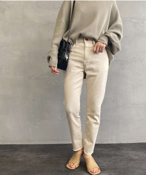 RED CARD TOKYO（レッドカード）の「[RED CARD/レッドカード] ETERNITY ハイウエストスリムテーパード ホワイトデニムパンツ（デニムパンツ・レディース・アイボリー・23/24/25/26/22）」の22枚目の写真