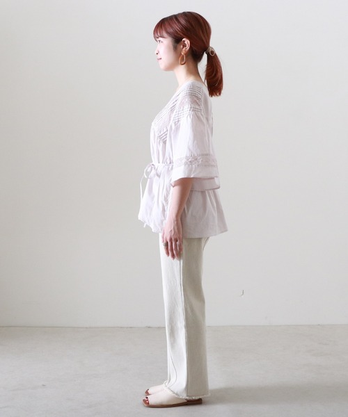 Cheek(チーク)の「レース使いブラウス(シャツ/ブラウス・レディース・オフホワイト/グリーン/ラベンダー・MEDIUM)」の11枚目の写真