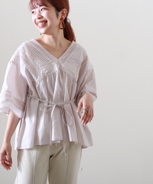 Cheek(チーク)の「レース使いブラウス(シャツ/ブラウス・レディース・オフホワイト/グリーン/ラベンダー・MEDIUM)」の17枚目の写真