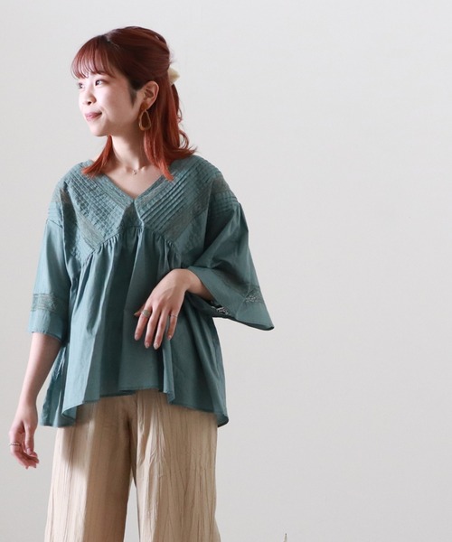 Cheek(チーク)の「レース使いブラウス(シャツ/ブラウス・レディース・オフホワイト/グリーン/ラベンダー・MEDIUM)」の15枚目の写真