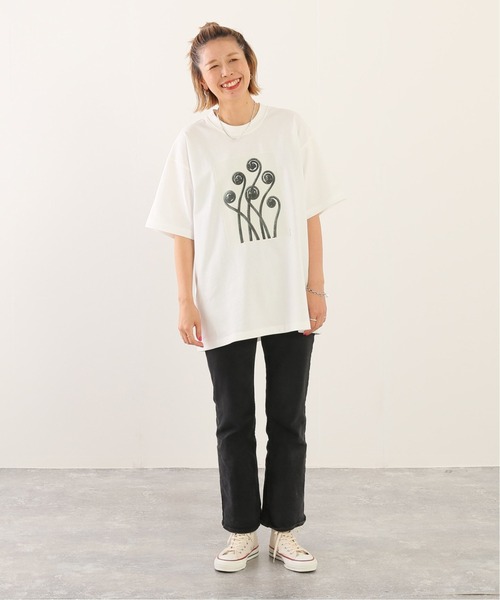 JOURNAL STANDARD relume（ジャーナルスタンダード　レリューム）の「【Karl Blossfeldt/カール・ブロスフェルト】フォト Tシャツ（Tシャツ/カットソー・メンズ・ホワイト/ブラック/グレー/ブラック系その他・SMALL/MEDIUM/LARGE）」の12枚目の写真