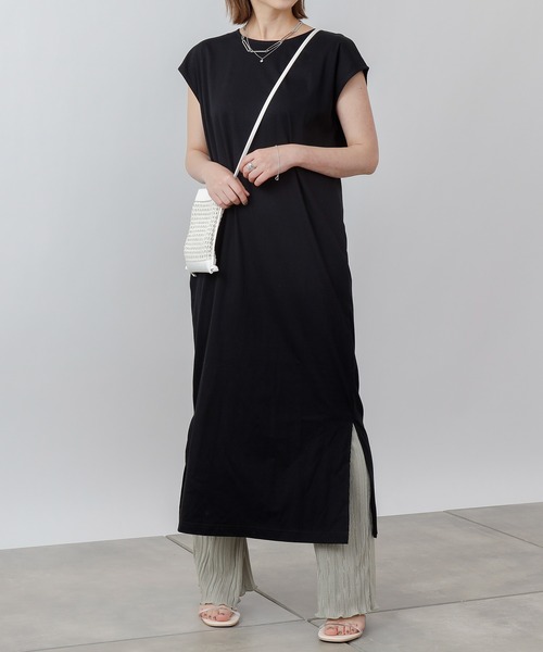 COLONY 2139（コロニートゥーワンスリーナイン）の「《抗菌・防臭》【SMART COLLECTION】抗菌スマートサイドスリットノースリーブワンピース（ワンピース・レディース・ブラック/オフホワイト・LARGE/MEDIUM）」の18枚目の写真