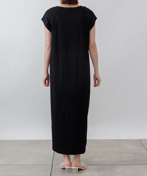 COLONY 2139（コロニートゥーワンスリーナイン）の「《抗菌・防臭》【SMART COLLECTION】抗菌スマートサイドスリットノースリーブワンピース（ワンピース・レディース・ブラック/オフホワイト・LARGE/MEDIUM）」の10枚目の写真