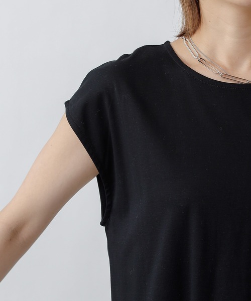 COLONY 2139（コロニートゥーワンスリーナイン）の「《抗菌・防臭》【SMART COLLECTION】抗菌スマートサイドスリットノースリーブワンピース（ワンピース・レディース・ブラック/オフホワイト・LARGE/MEDIUM）」の8枚目の写真