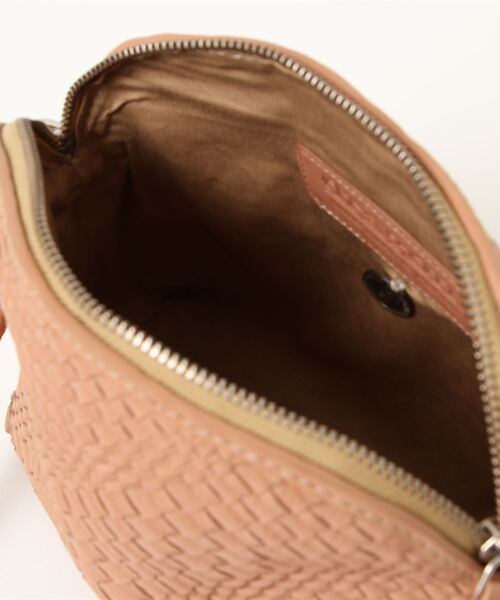 DRAGON（ドラゴン）の「【DRAGON DIFFUSION/ドラゴンディフュージョン】メッシュ レザー　ショルダーバッグ ポシェット　FELLINI POCNETR（ショルダーバッグ・メンズ・ナチュラル・ONE SIZE）」の3枚目の写真