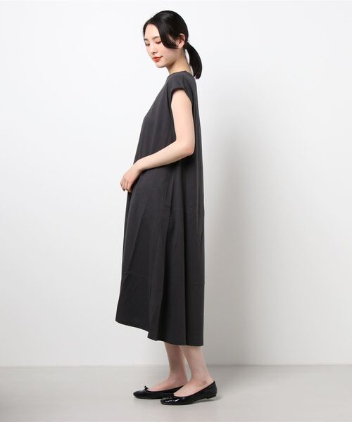 coca(coca)(コカ)の「USAコットン バックタックワンピース(ワンピース・レディース・チャコールグレー/カーキ・ONE SIZE)」の17枚目の写真