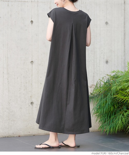 coca(coca)(コカ)の「USAコットン バックタックワンピース(ワンピース・レディース・チャコールグレー/カーキ・ONE SIZE)」の8枚目の写真
