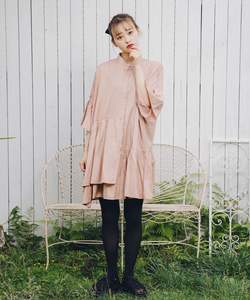 MILKFED.（ミルクフェド）の「ASYMMETRIC HEM TUNIC（シャツ/ブラウス・レディース・ホワイト/ライトグレー/ブラック/ライトピンク・ONE SIZE）」の4枚目の写真