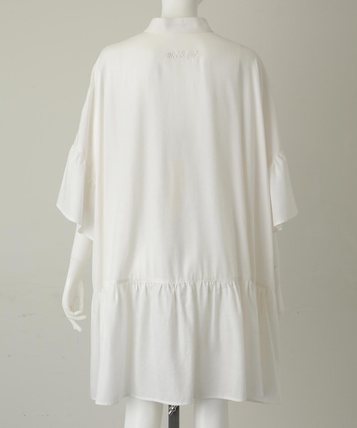 MILKFED.（ミルクフェド）の「ASYMMETRIC HEM TUNIC（シャツ/ブラウス・レディース・ホワイト/ライトグレー/ブラック/ライトピンク・ONE SIZE）」の6枚目の写真