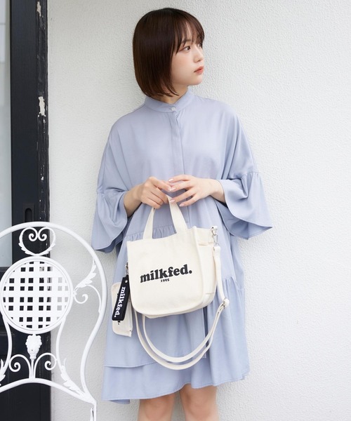 MILKFED.（ミルクフェド）の「ASYMMETRIC HEM TUNIC（シャツ/ブラウス・レディース・ホワイト/ライトグレー/ブラック/ライトピンク・ONE SIZE）」の13枚目の写真