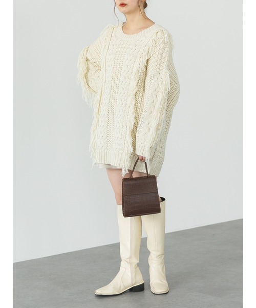 SLURR（スラ―）の「フリンジケーブルニットチュニック（ニット/セーター・レディース・オフホワイト/クリーム/グレイッシュベージュ・FREE）」の4枚目の写真