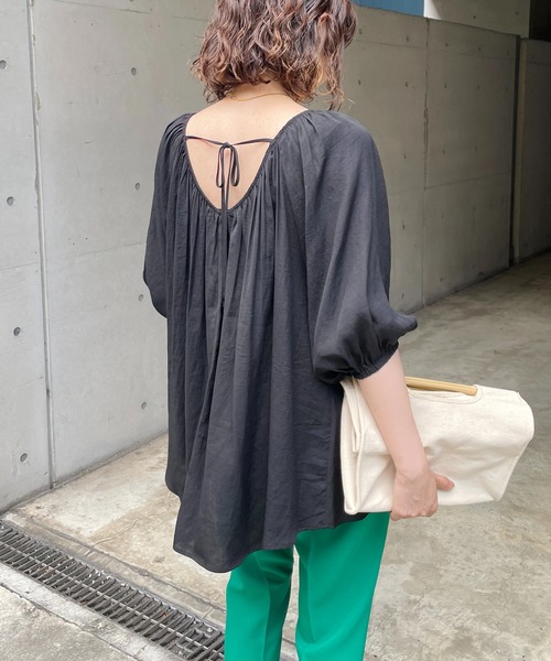 CAPRICIEUX LE'MAGE（カプリシューレマージュ）の「後ろUネックチュニックブラウス（シャツ/ブラウス・レディース・ブラック/ホワイト/グリーン・FREE）」の12枚目の写真