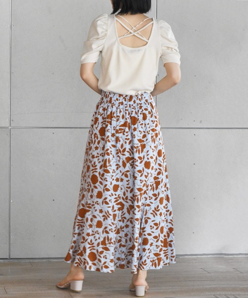 w closet（ダブルクローゼット）の「中花プリントマーメイドスカート（スカート・レディース・ホワイト×ブラック/ブルー系その他・FREE）」の6枚目の写真