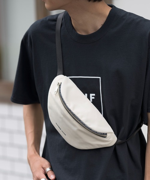 NUMBER (N)INE（ナンバーナイン）の「【NUMBER (N)INE】シャイニーナイロンツイルウエストバッグ/ショルダー（ボディバッグ/ウエストポーチ・メンズ・ホワイト/ブラック/キャメル/カーキ・FREE）」の15枚目の写真