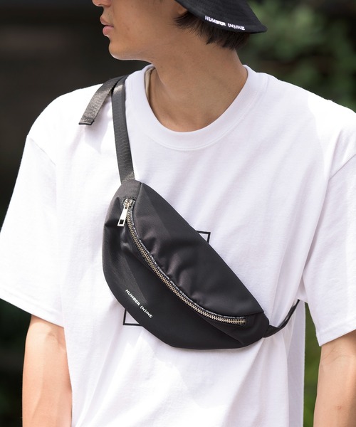 NUMBER (N)INE（ナンバーナイン）の「【NUMBER (N)INE】シャイニーナイロンツイルウエストバッグ/ショルダー（ボディバッグ/ウエストポーチ・メンズ・ホワイト/ブラック/キャメル/カーキ・FREE）」の14枚目の写真